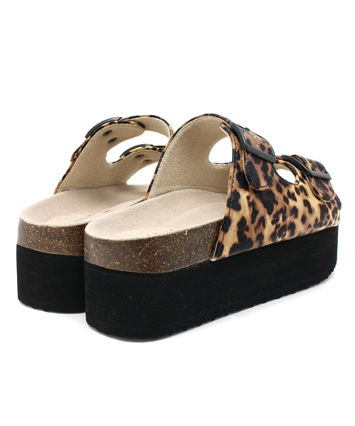 WEGO(ウィゴー)の「WEGO/厚底ベルトサンダル(サンダル・レディース・その他1/ホワイト/ブラック/シルバー・MEDIUM/LARGE)」の8枚目の写真