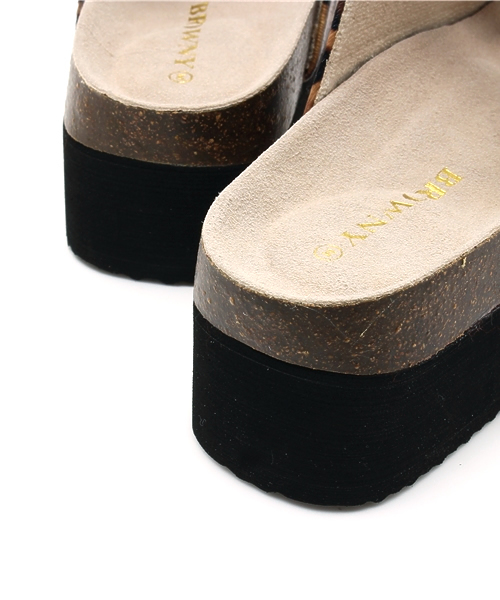 WEGO(ウィゴー)の「WEGO/厚底ベルトサンダル(サンダル・レディース・その他1/ホワイト/ブラック/シルバー・MEDIUM/LARGE)」の11枚目の写真