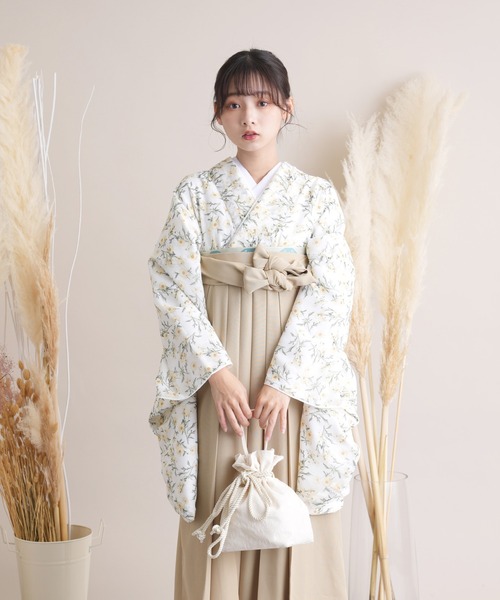 utatane(ウタタネ)の「袴セット 国産生地(着物・レディース・ホワイト・M/L)」の4枚目の写真