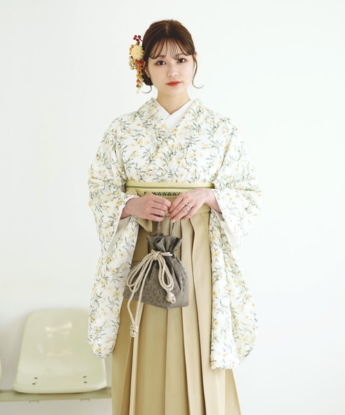 utatane(ウタタネ)の「袴セット 国産生地(着物・レディース・ホワイト・M/L)」の12枚目の写真