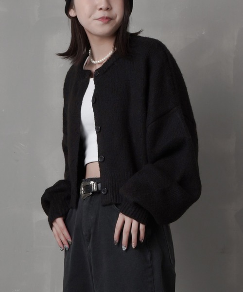 SPINNS（スピンズ）の「【2WAY仕様】ショートニットカーディガン（カーディガン/ボレロ・レディース・サーモンピンク/イエロー/ブルー/ダークグリーン/ブラック・ONESIZE）」の7枚目の写真