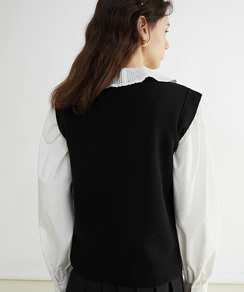 Fano Studios(ファノ ストゥディオズ)の「【Fano Studios】Small gold button V-neck vest FC22S015(ベスト・レディース・ブラック・M/S/L)」の8枚目の写真