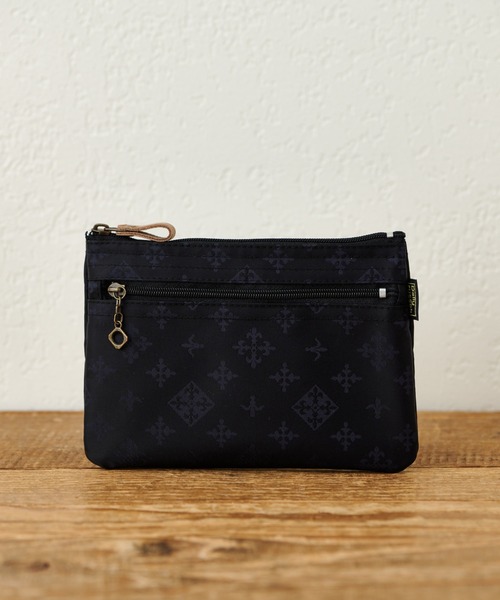 Daily russet（デイリー ラシット）の「【ナイロンジャガード】フラットポーチ(S)（ポーチ・レディース・ピンク/ブラック/グレー/ブルー/グリーン/ネイビー/ベージュ/ピンク系その他/ブルー系その他/グリーン系その他/イエロー/レッド/ダークブルー/グリーン系その他2/マスタード/ホワイト系その他・FREE）」の3枚目の写真