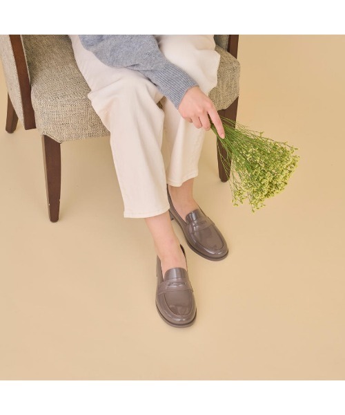 TEMPERATE（テンパレイト）の「LLOYD （TEMPERATE/テンパレイト） コインローファー レイン（ローファー・レディース・ブラック/ベージュ/グレー/チョコ/グリーン・40/38/39/36/37/41）」の2枚目の写真