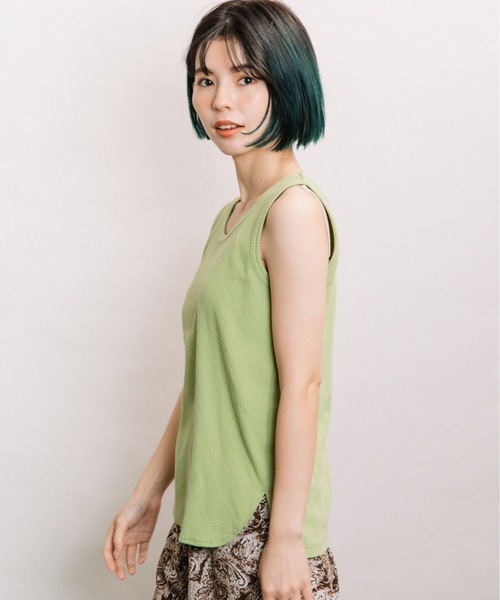 refinedworks（リファインドワークス）の「針抜きテレコ両面タンク（タンクトップ・レディース・ブラック/ブラウン/オフホワイト/ブルー/ライトグリーン系・FREE）」の9枚目の写真