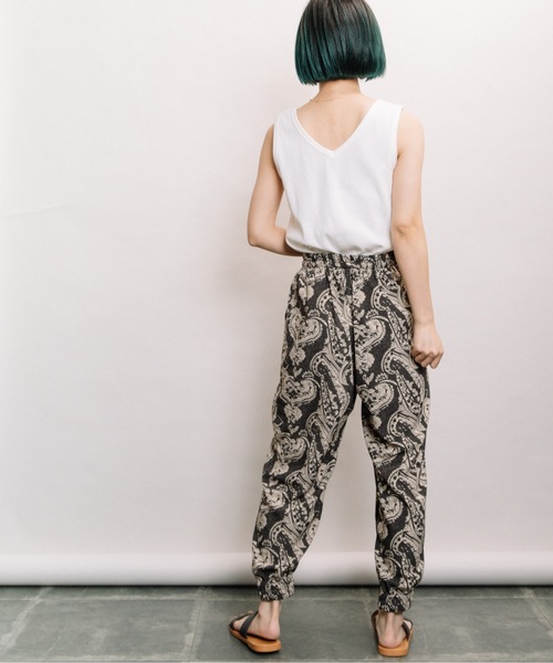 refinedworks（リファインドワークス）の「針抜きテレコ両面タンク（タンクトップ・レディース・ブラック/ブラウン/オフホワイト/ブルー/ライトグリーン系・FREE）」の19枚目の写真