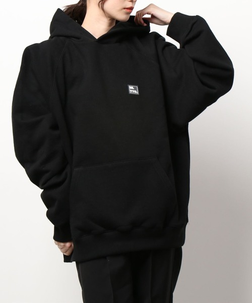 WHITELAND（ホワイトランド）の「WHITELAND/ホワイトランド/TYO TAG HOODIE/パーカー（パーカー・レディース・カーキ/ブラック・FREE）」の3枚目の写真