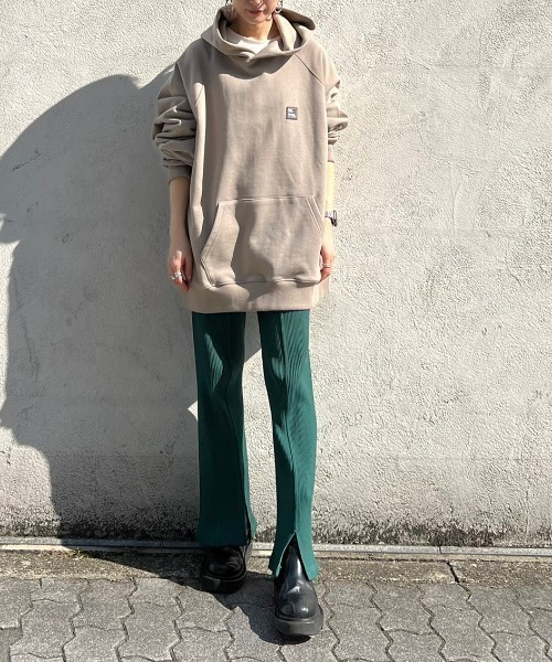 WHITELAND（ホワイトランド）の「WHITELAND/ホワイトランド/TYO TAG HOODIE/パーカー（パーカー・レディース・カーキ/ブラック・FREE）」の17枚目の写真