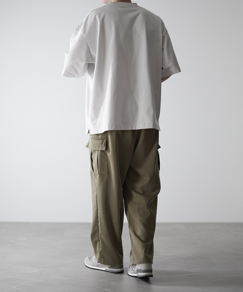 RUUBON(ルーボン)の「【RUUBON】TR wide cargo pants / TR ワイドカーゴパンツ(カーゴパンツ・メンズ・ブラック/カーキ・S/M/L)」の16枚目の写真