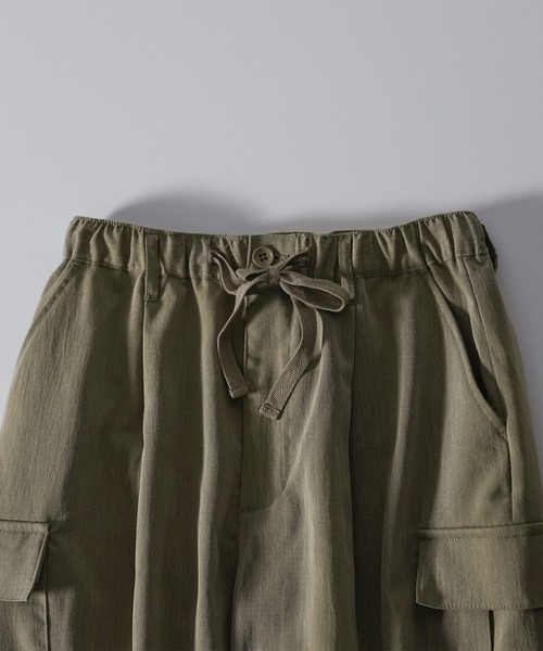 RUUBON(ルーボン)の「【RUUBON】TR wide cargo pants / TR ワイドカーゴパンツ(カーゴパンツ・メンズ・ブラック/カーキ・S/M/L)」の21枚目の写真
