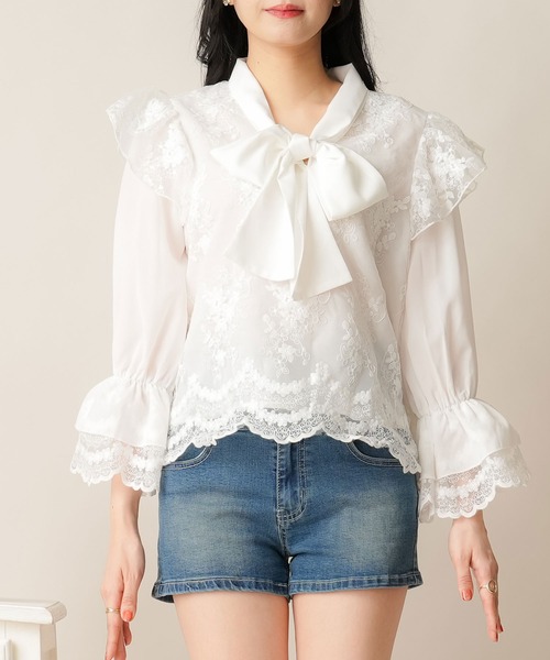 Newlyme（ニューリーミー）の「レースボウタイブラウス（シャツ/ブラウス・レディース・ホワイト/ベージュ・SMALL/MEDIUM/LARGE/X-LARGE/XX-LARGE）」の9枚目の写真