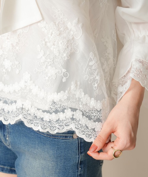 Newlyme（ニューリーミー）の「レースボウタイブラウス（シャツ/ブラウス・レディース・ホワイト/ベージュ・SMALL/MEDIUM/LARGE/X-LARGE/XX-LARGE）」の14枚目の写真