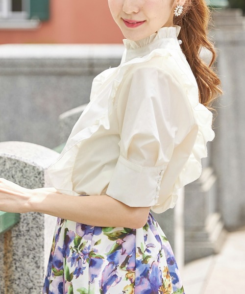 フリル付きスカートとブラウスのセットです❢ フリル付きスカートとブラウスのセットです❢