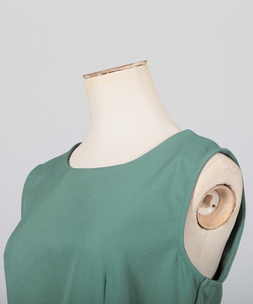 Julia Boutique（ジュリアブティック）の「ウエストマークイレヘムトップス/22075（Tシャツ/カットソー・レディース・グリーン/ブラック/ネイビー・ONE）」の15枚目の写真