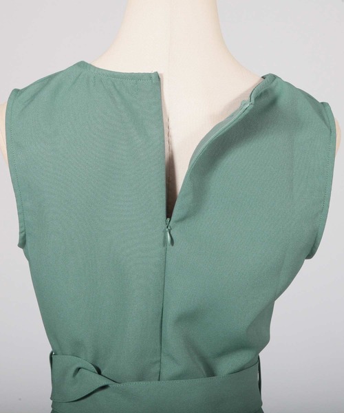 Julia Boutique（ジュリアブティック）の「ウエストマークイレヘムトップス/22075（Tシャツ/カットソー・レディース・グリーン/ブラック/ネイビー・ONE）」の17枚目の写真