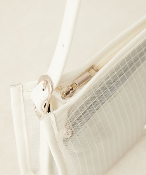 Chico（チコ）の「サテンポーチ付きメッシュショルダー（ショルダーバッグ・レディース・ホワイト/ブラック/ミント・FREE）」の10枚目の写真