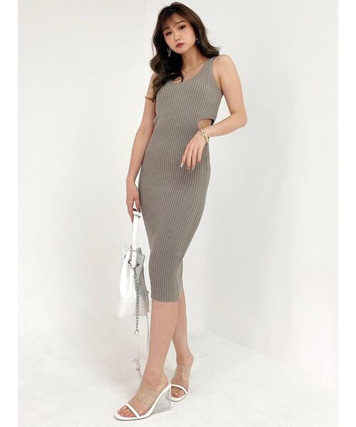 GYDA（ジェイダ）の「サイドオープン Vネックリブニットワンピース（ワンピース・レディース・ライトグレー/ブラック/ベージュ・FREE）」の22枚目の写真