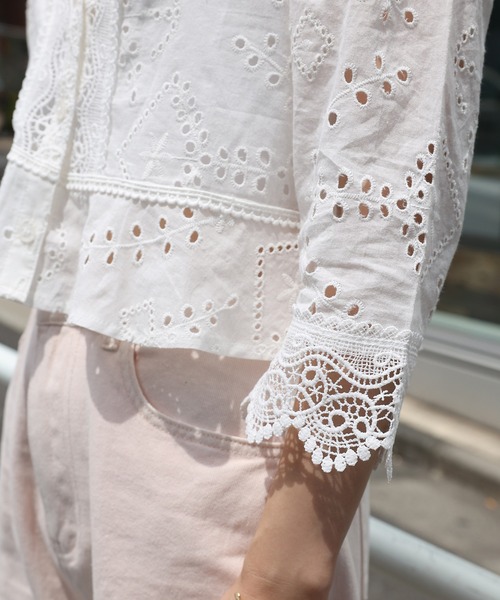one after another NICE CLAUP（ワンアフターアナザーナイスクラップ）の「コットンレース羽織ブラウス（シャツ/ブラウス・レディース・オフホワイト/ブラウン/ミント・FREE）」の14枚目の写真
