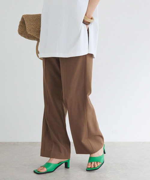 Doux archives（ドゥアルシーヴ）の「センタープレスフレアパンツ（スラックス・レディース・ブラック/ブラウン・SMALL/MEDIUM）」の4枚目の写真