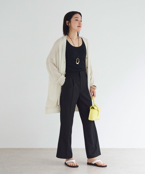 Doux archives（ドゥアルシーヴ）の「センタープレスフレアパンツ（スラックス・レディース・ブラック/ブラウン・SMALL/MEDIUM）」の9枚目の写真