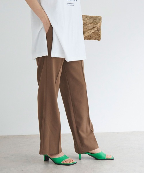 Doux archives（ドゥアルシーヴ）の「センタープレスフレアパンツ（スラックス・レディース・ブラック/ブラウン・SMALL/MEDIUM）」の12枚目の写真