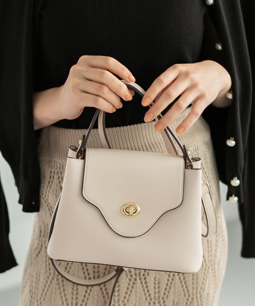 Edit Sheen(エディットシーン)の「【ZOZO限定】ワンハンドルシンプルフラップバッグ(ハンドバッグ・レディース・ブラック/ベージュ・FREE)」の9枚目の写真