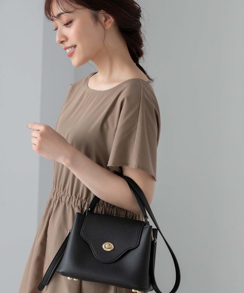 黒いシンプルなフラップハンドバッグ ZOZO限定】ワンハンドルシンプルフラップバッグ（ハンドバッグ）｜Edit