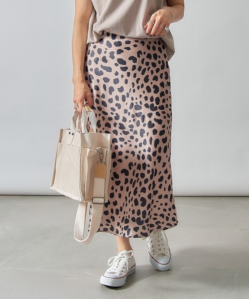 SETUP7（セットアップセブン）の「【SETUP7】サテンマーメイドスカート KNF　※（スカート・レディース・ブラック/マルチ/ピンク/グリーン/ブルー/その他1・FREE）」の6枚目の写真