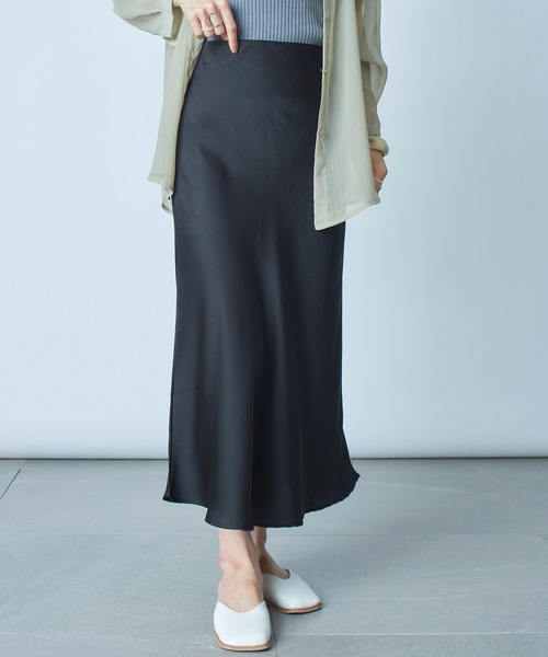 SETUP7（セットアップセブン）の「【SETUP7】サテンマーメイドスカート KNF　※（スカート・レディース・ブラック/マルチ/ピンク/グリーン/ブルー/その他1・FREE）」の2枚目の写真