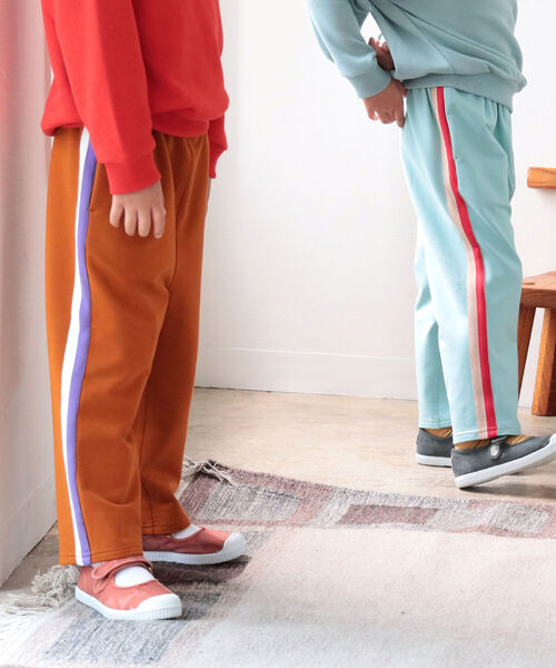 B:MING by BEAMS（ビーミングバイビームス）の「B:MING by BEAMS / サイドライン パンツ（100～140cm）（スウェットパンツ・キッズ・ベージュ系その他/サックスブルー・120/130/110/140/100）」の6枚目の写真