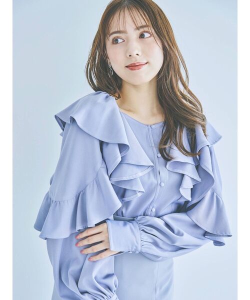 dazzlin(ダズリン)の「ラッフルフリルスリーブブラウス(シャツ/ブラウス・レディース・ベージュ/オフホワイト/ブルー・FREE)」の8枚目の写真