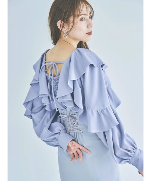 dazzlin(ダズリン)の「ラッフルフリルスリーブブラウス(シャツ/ブラウス・レディース・ベージュ/オフホワイト/ブルー・FREE)」の9枚目の写真