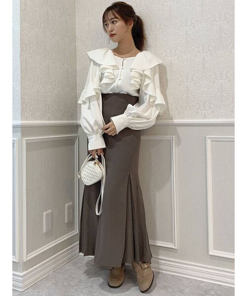 dazzlin(ダズリン)の「ラッフルフリルスリーブブラウス(シャツ/ブラウス・レディース・ベージュ/オフホワイト/ブルー・FREE)」の10枚目の写真