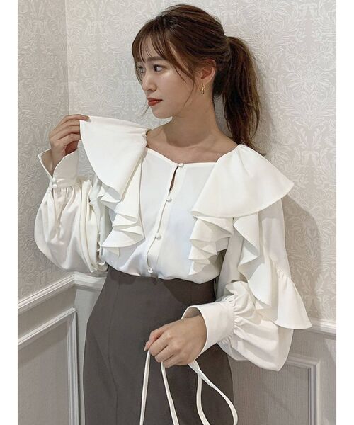 dazzlin(ダズリン)の「ラッフルフリルスリーブブラウス(シャツ/ブラウス・レディース・ベージュ/オフホワイト/ブルー・FREE)」の13枚目の写真