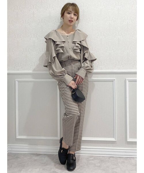 dazzlin(ダズリン)の「ラッフルフリルスリーブブラウス(シャツ/ブラウス・レディース・ベージュ/オフホワイト/ブルー・FREE)」の19枚目の写真