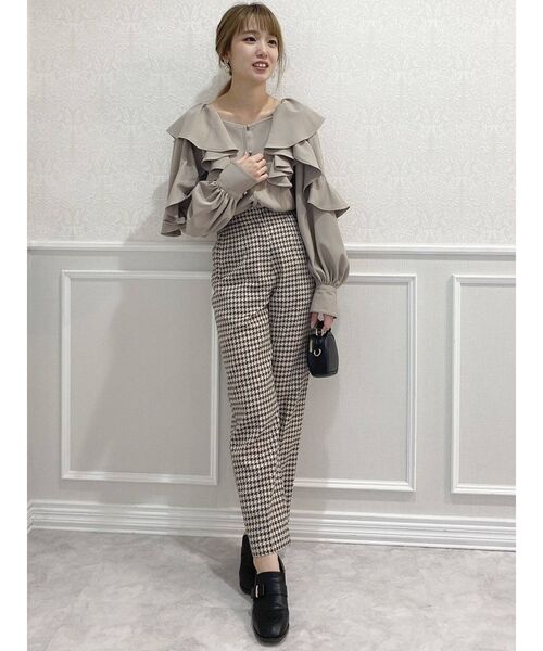 dazzlin(ダズリン)の「ラッフルフリルスリーブブラウス(シャツ/ブラウス・レディース・ベージュ/オフホワイト/ブルー・FREE)」の20枚目の写真