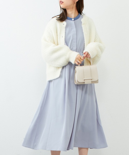 natural couture(ナチュラルクチュール)の「WEB限定カラー有り/2022AW/パール釦シャツワンピース(ワンピース・レディース・ネイビー/ブルー/モカ/その他1/その他2/その他3・FREE)」の1枚目の写真