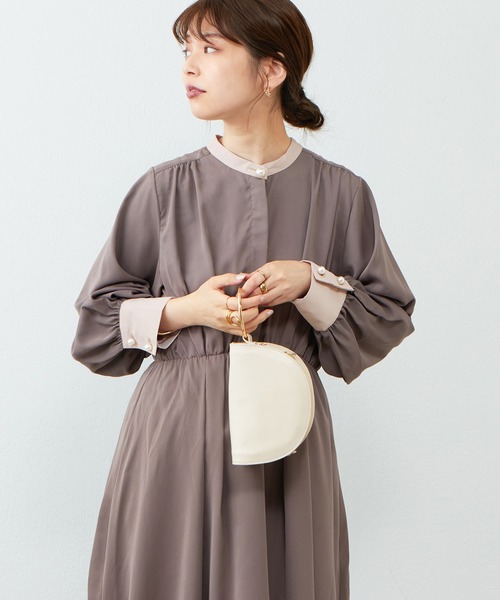 natural couture(ナチュラルクチュール)の「WEB限定カラー有り/2022AW/パール釦シャツワンピース(ワンピース・レディース・ネイビー/ブルー/モカ/その他1/その他2/その他3・FREE)」の2枚目の写真