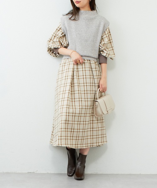 natural couture(ナチュラルクチュール)の「WEB限定カラー有り/2022AW/パール釦シャツワンピース(ワンピース・レディース・ネイビー/ブルー/モカ/その他1/その他2/その他3・FREE)」の11枚目の写真