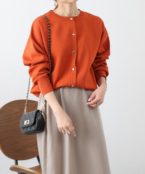 COLONY 2139(コロニートゥーワンスリーナイン)の「エステルヤーンクルーネックカーディガン(カーディガン/ボレロ・レディース・ブラック/グレー/オレンジ/アイボリー/ブルー/モカ/グリーン・FREE)」の16枚目の写真