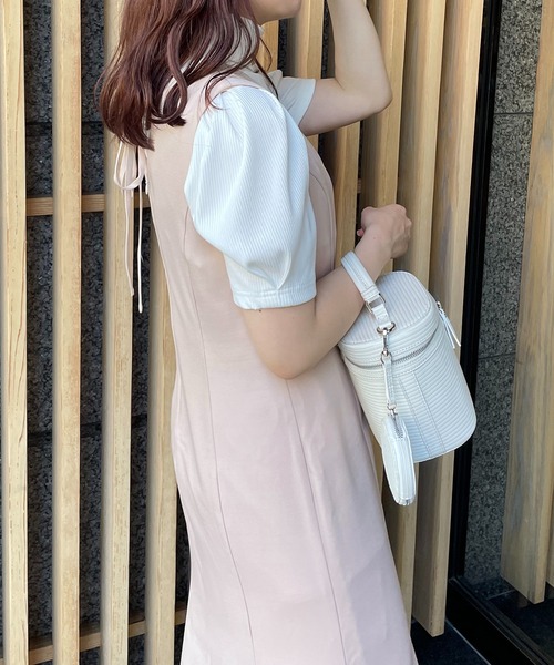 one after another NICE CLAUP（ワンアフターアナザーナイスクラップ）の「【ZOZO限定】インナーによって印象が変わる。Vネックマーメイドワンピース（ジャンパースカート・レディース・ブラック/ベージュ/チェック・FREE）」の8枚目の写真