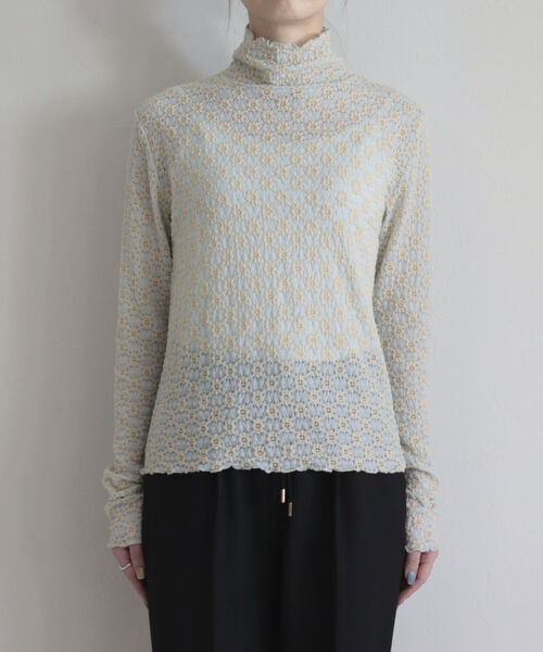 fredy emue（フレディエミュ）の「フラワータートルネックカットソー（Tシャツ/カットソー・レディース・サックスブルー/イエロー/オフホワイト/ブラック・38）」の20枚目の写真