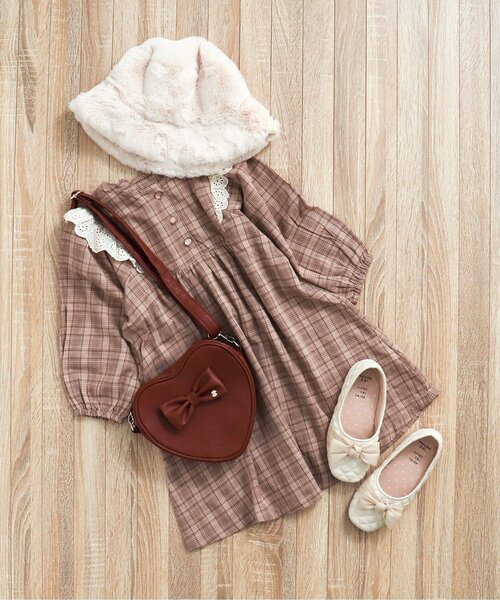 apres les cours（アプレレクール）の「シフォンリボンパンプス【フォーマル対応】（パンプス・キッズ・ブラック/シルバー/アイボリー・15 /20/18/17/19/14/16）」の14枚目の写真