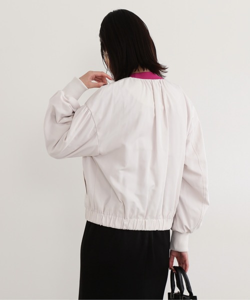 NATURAL BEAUTY BASIC（ナチュラルビューティーベーシック）の「ギャザーネックＭＡ－１（MA-1・レディース・ブラック/オフホワイト・MEDIUM）」の17枚目の写真