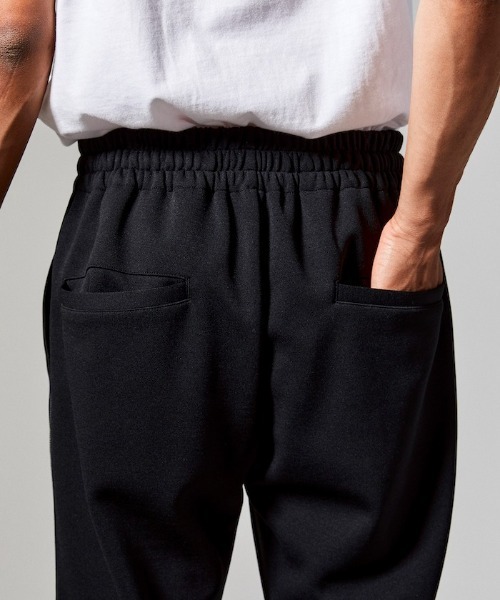 penguin BY MUNSINGWEAR（ペンギン バイ マンシングウェア）の「トラックスーツパンツ タウンユース メンズ ウェア ロングパンツ ズボン ライフスタイル カジュアル スポーツウェア マンシング（その他パンツ・メンズ・ブラック・SMALL/MEDIUM/LARGE/X-LARGE）」の7枚目の写真
