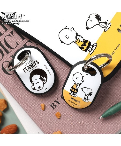 iFace(アイフェイス)の「AirTag専用 PEANUTS/ピーナッツキャラクター スヌーピー iFace First Classケース(スマホグッズ・レディース・イエロー/ホワイト系その他2/その他1/その他2/チョコ・FREE)」の6枚目の写真
