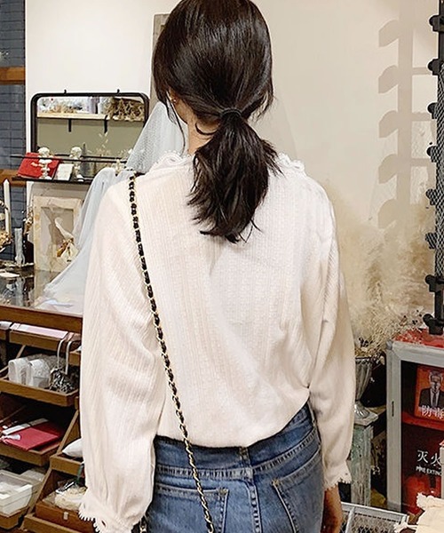 Primazel（プリマゼル）の「長袖スカラッププルオーバー（Tシャツ/カットソー・レディース・ホワイト/ブラック・M/L）」の5枚目の写真