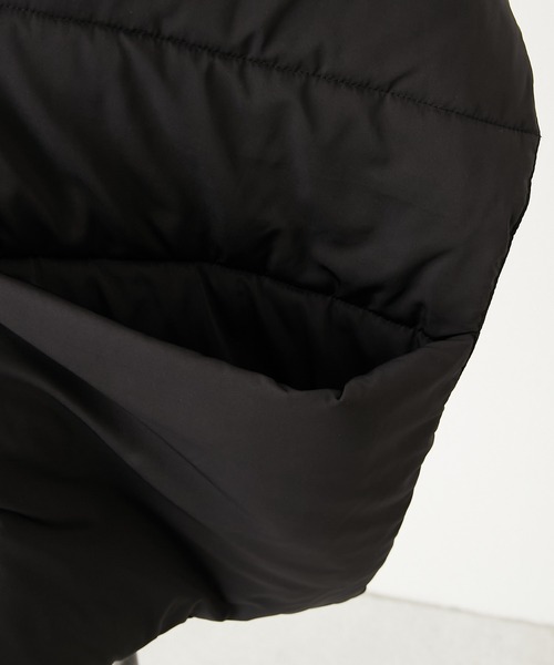 ear PAPILLONNER（イアパピヨネ）の「【SUM1 STYLE（スミスタイル）】ベスト風中綿ストール（ストール/ショール・レディース・ブラック/アイボリー・FREE）」の9枚目の写真