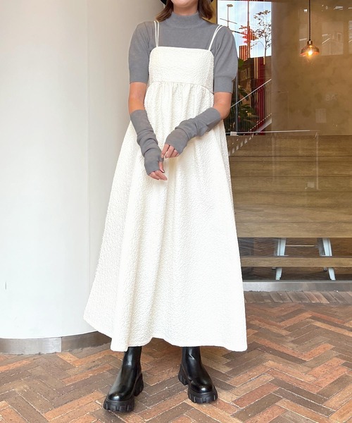 KOBE LETTUCE（コウベレタス）の「アームウォーマー付きニット（ニット/セーター・レディース・アイボリー/グレー/モカ・FREE）」の4枚目の写真