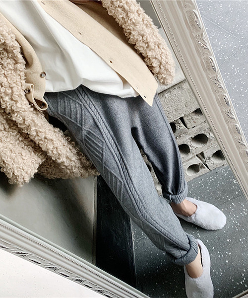 c.u.l（シーユーエル）の「ケーブルニットパンツ culw313（その他パンツ・レディース・グレー/ブラック/アイボリー/ベージュ・FREE）」の11枚目の写真